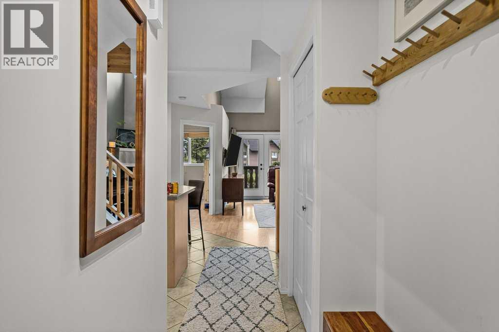204, 512 Bow Valley Trail - photo 2