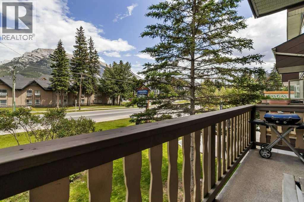 204, 512 Bow Valley Trail — photo 24