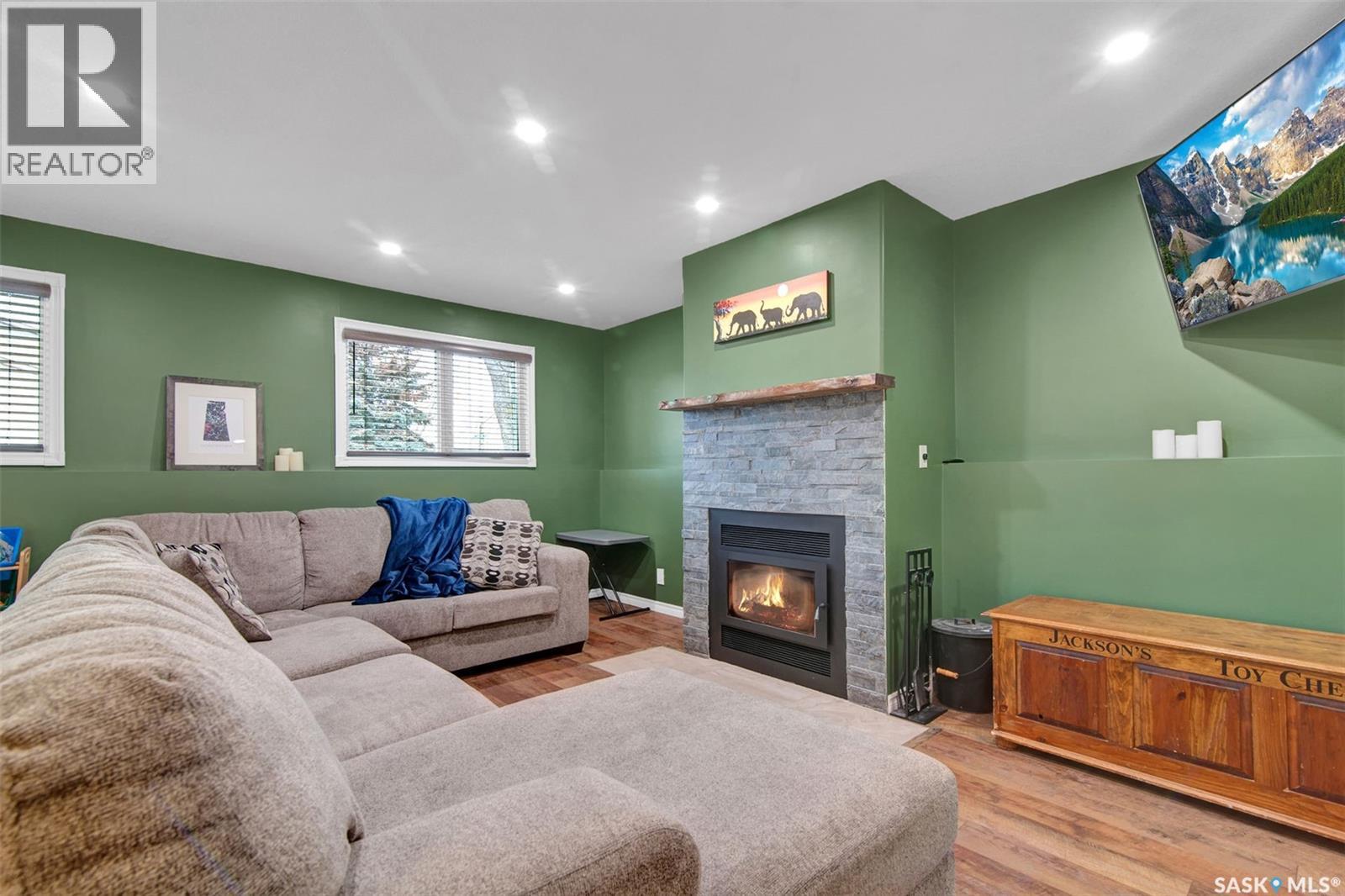 4903 Mctavish STREET — photo 12