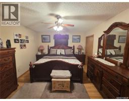 15 Adelaide Street, Manor, SK S0C1R0 Photo 24