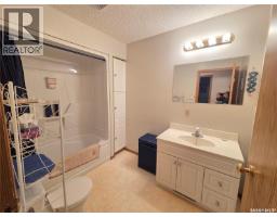 15 Adelaide Street, Manor, SK S0C1R0 Photo 54