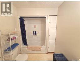 15 Adelaide Street, Manor, SK S0C1R0 Photo 55