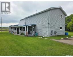 Laundry room - 15 Adelaide Street, Manor, SK S0C1R0 Photo 6