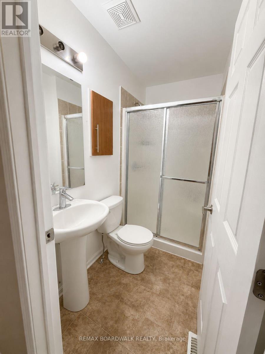 3 Bed, 6 Bath House for Rent in Ottawa – 727 SANIBEL PRIVATE, Ottawa – MLS# X13495186 - Image 12
