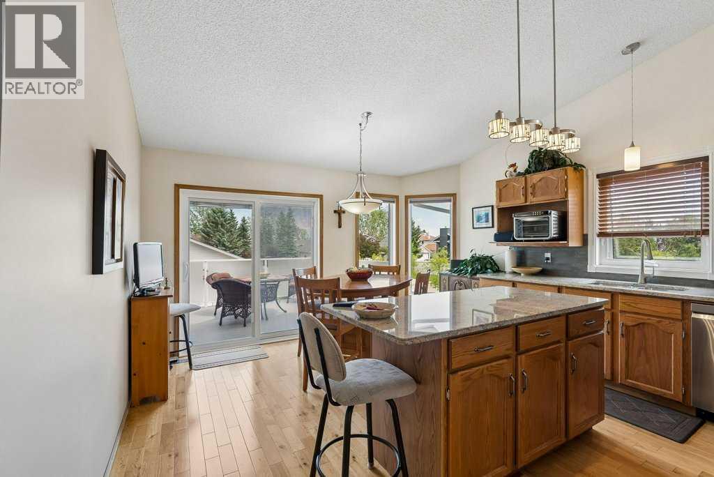 44 Macewan Ridge Gate NW — photo 15