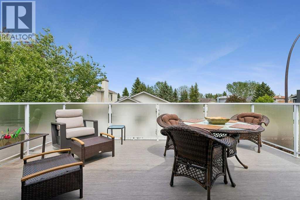 44 Macewan Ridge Gate NW — photo 33