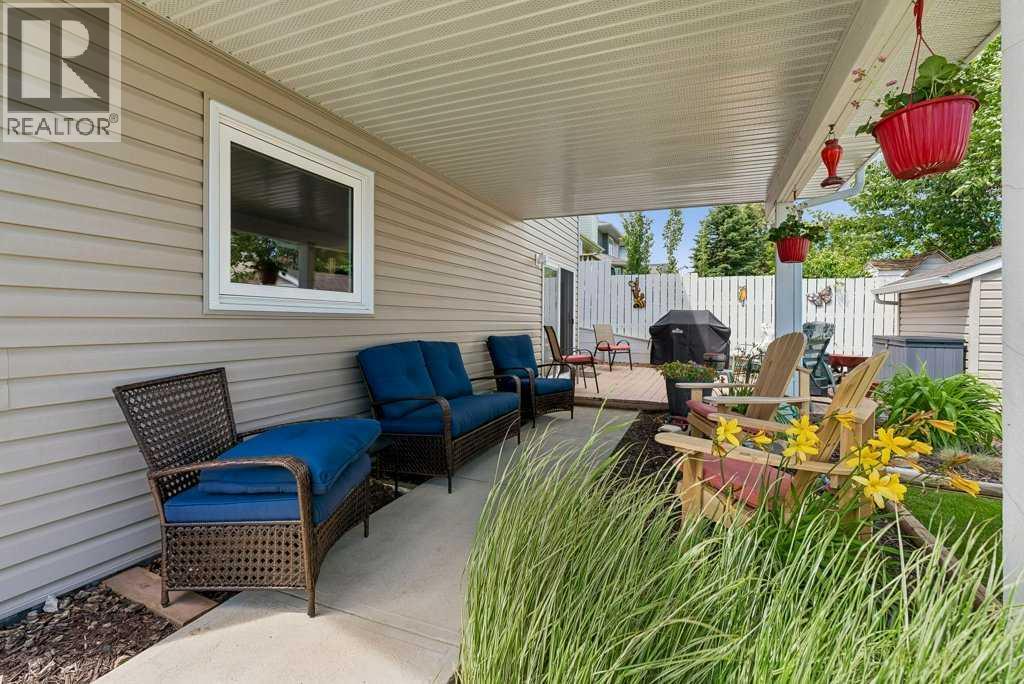 44 Macewan Ridge Gate NW — photo 34