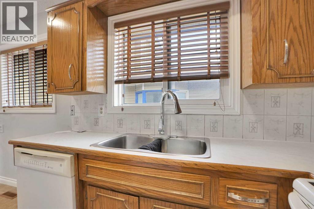 336 Whitworth Way NE - 19