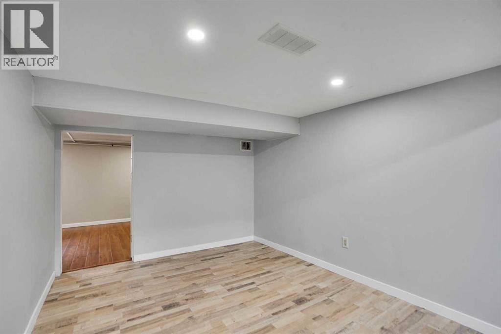336 Whitworth Way NE - 36