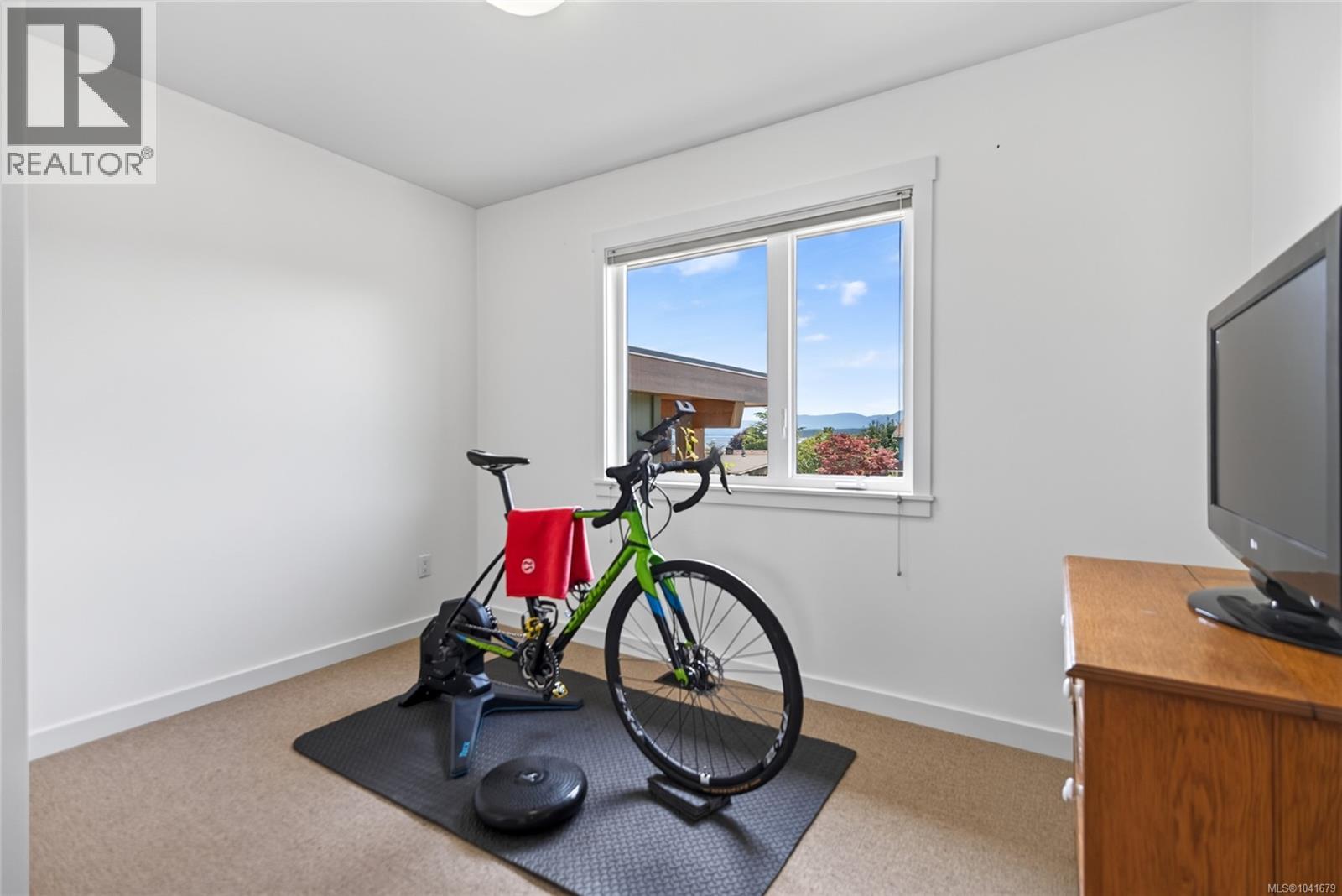 2052 Beaufort Ave - 38