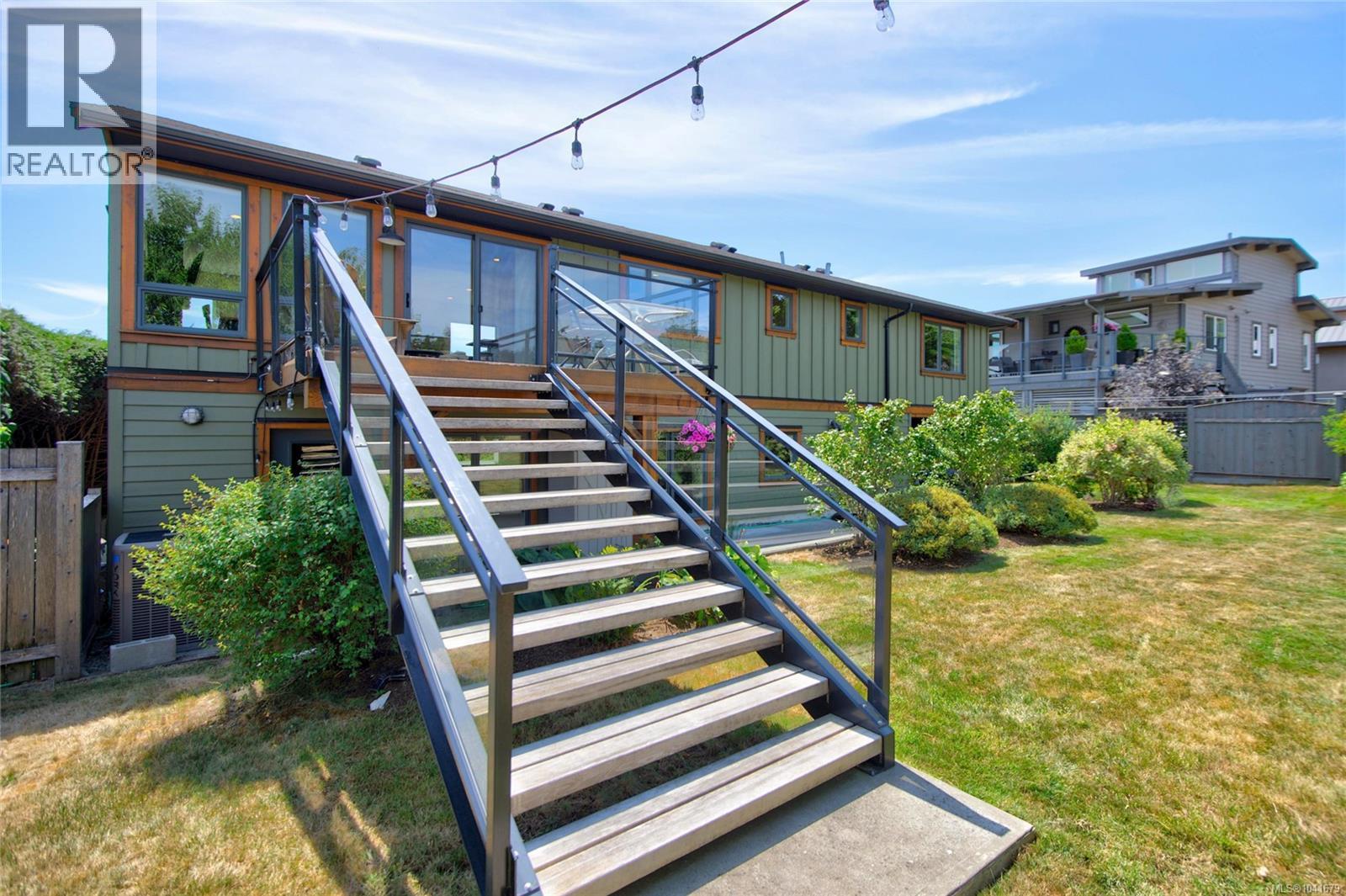 2052 Beaufort Ave - 59