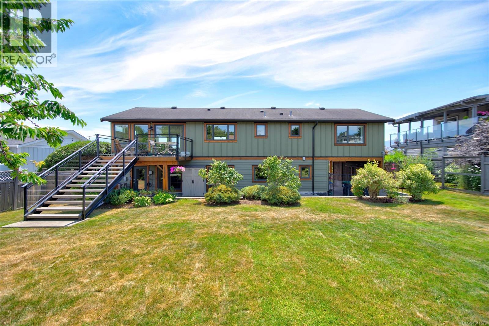2052 Beaufort Ave - 8