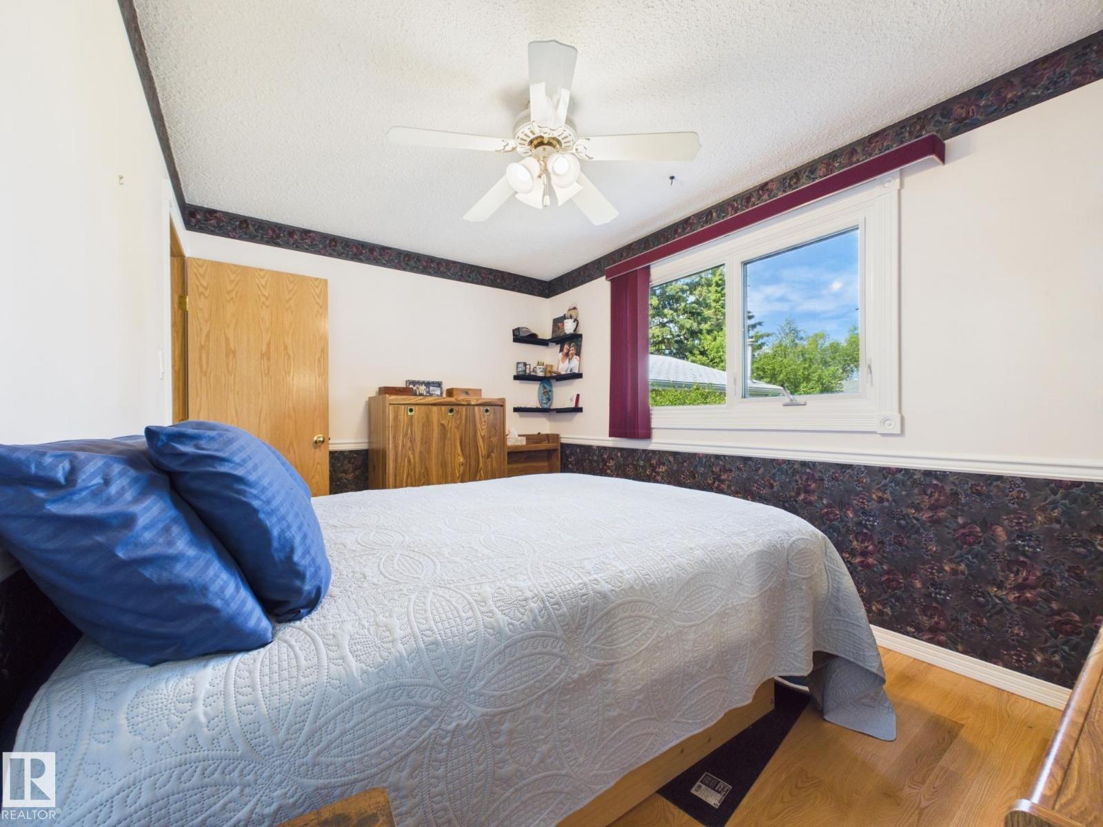 15 Akins DR — photo 35