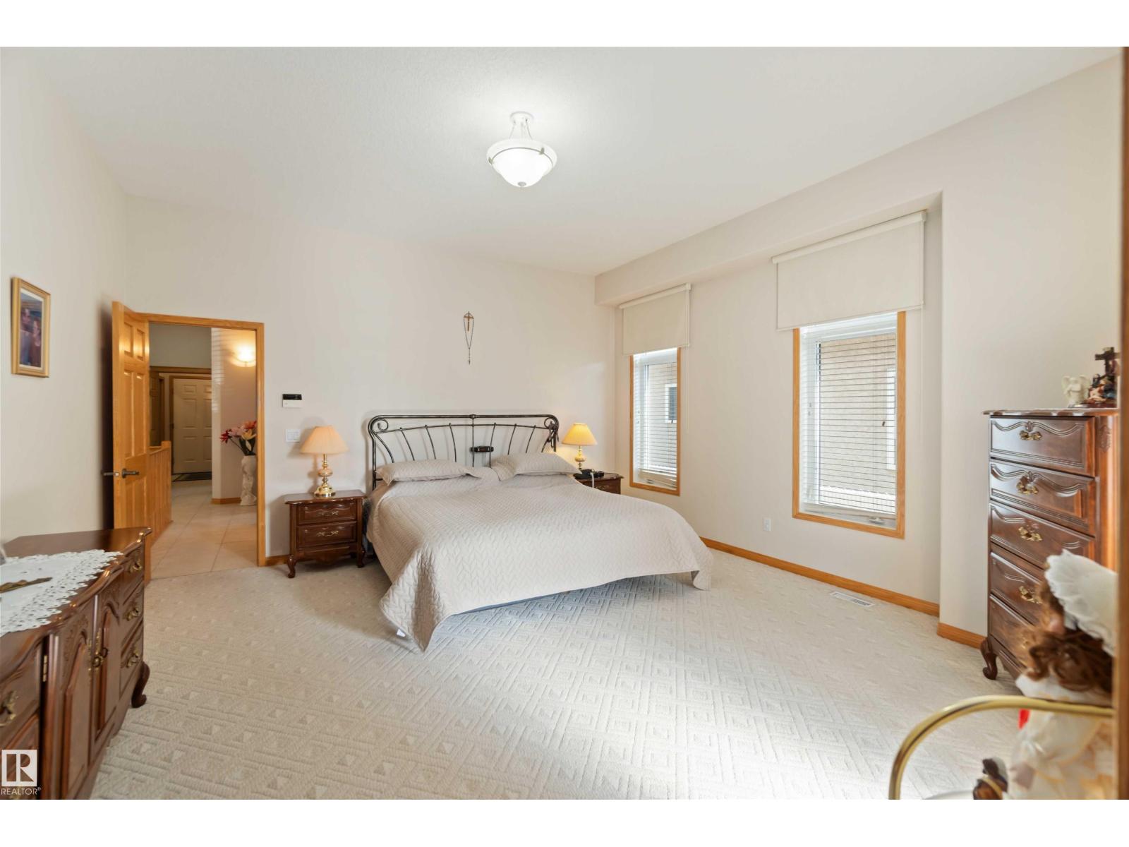 7542 165A AV NW — photo 34