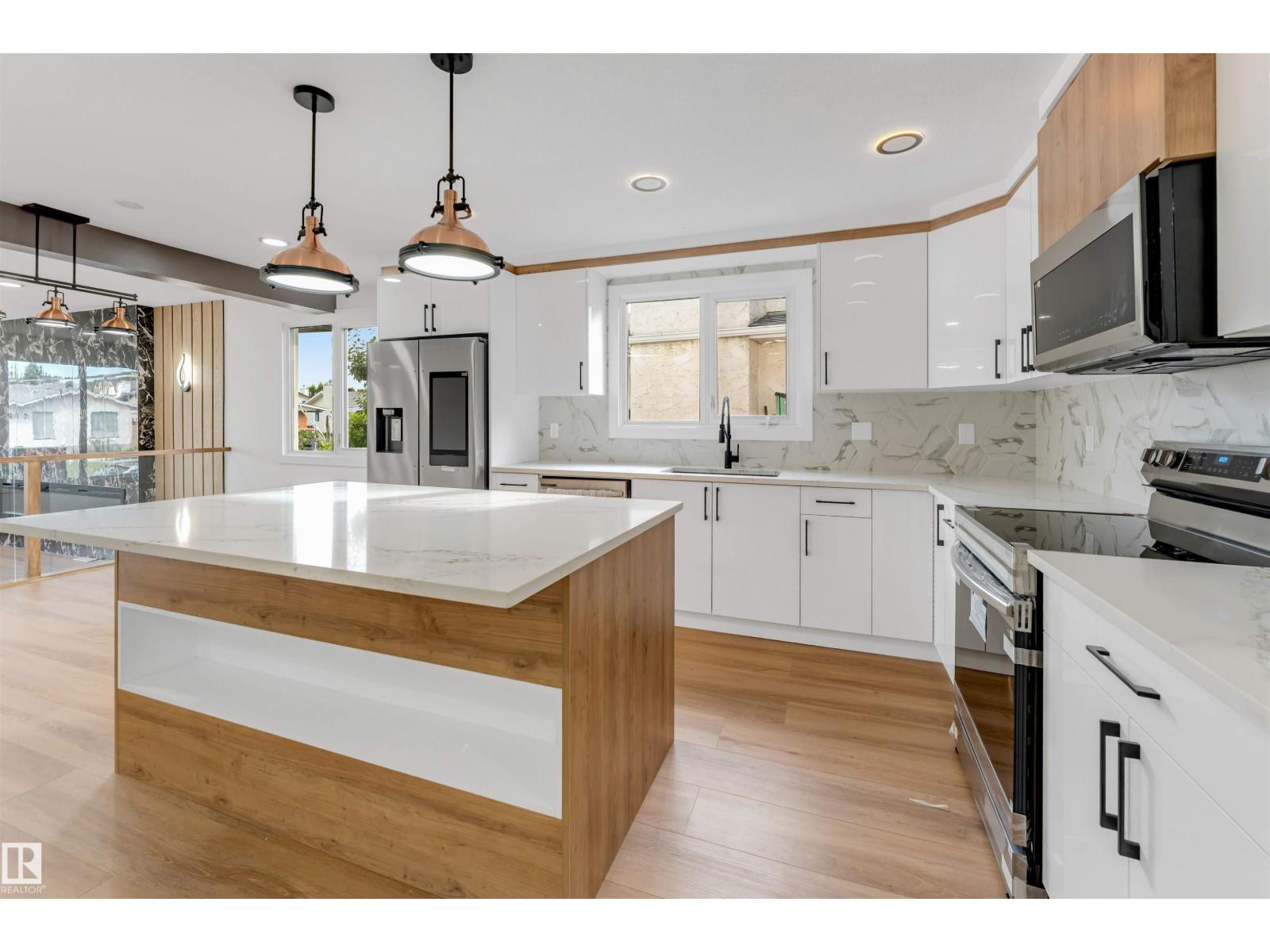 5512 150 AV NW — photo 13
