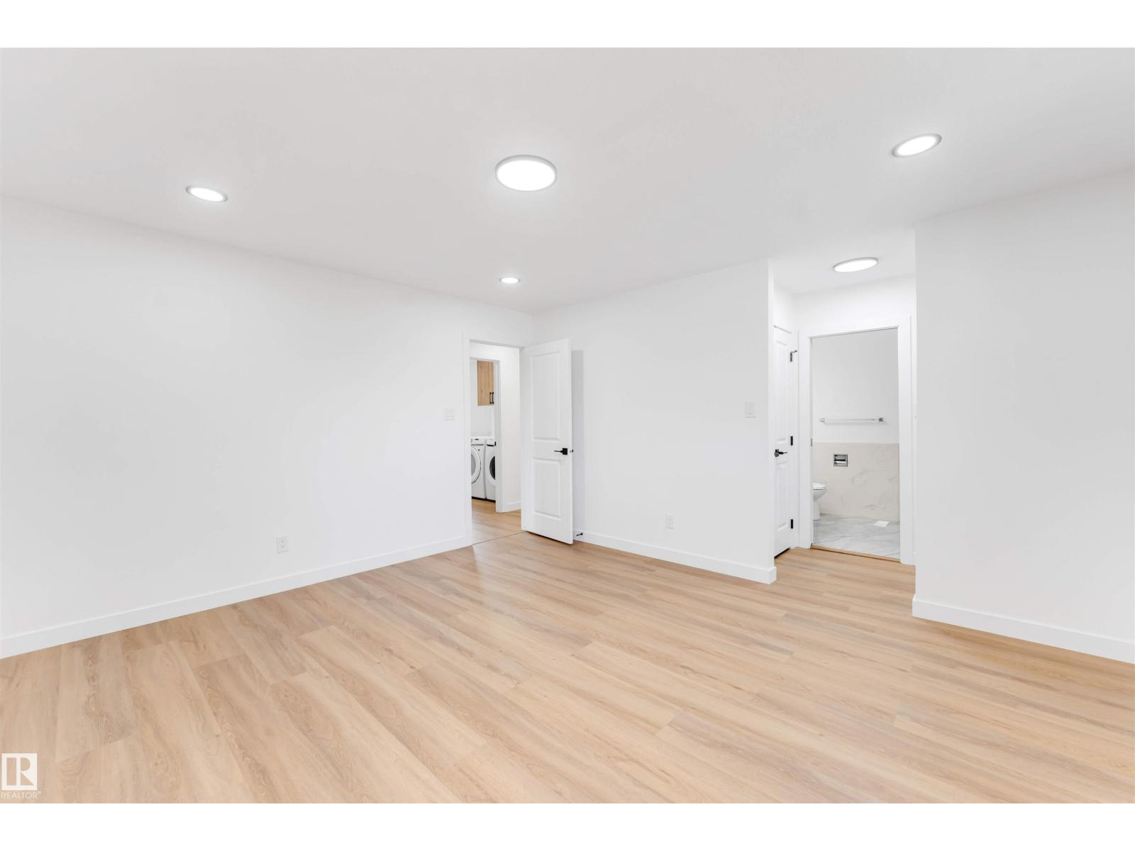 5512 150 AV NW — photo 24