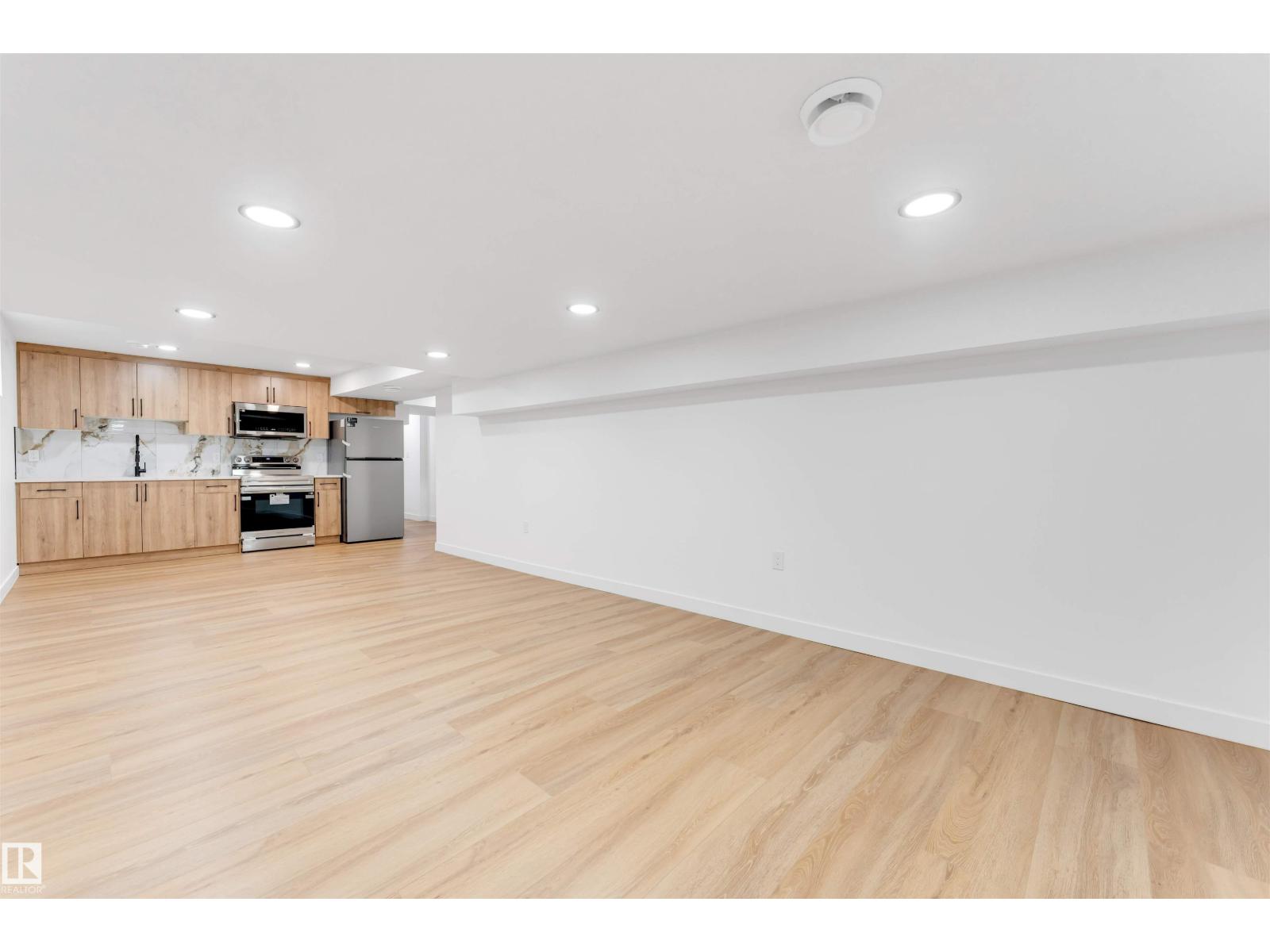 5512 150 AV NW — photo 30