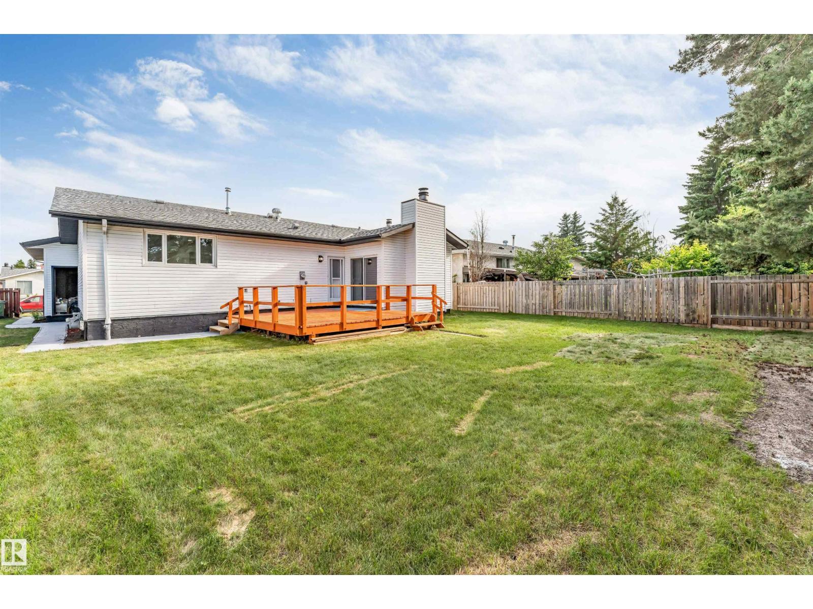 5512 150 AV NW — photo 47
