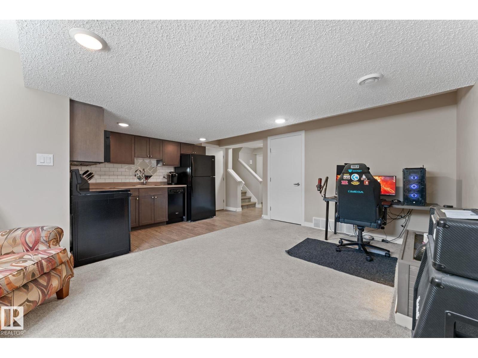 8005 EVANS CR NW - 40