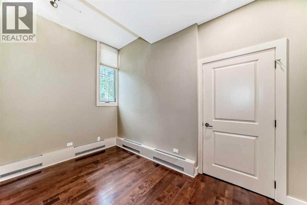 #101 323 13 Avenue SW - 21
