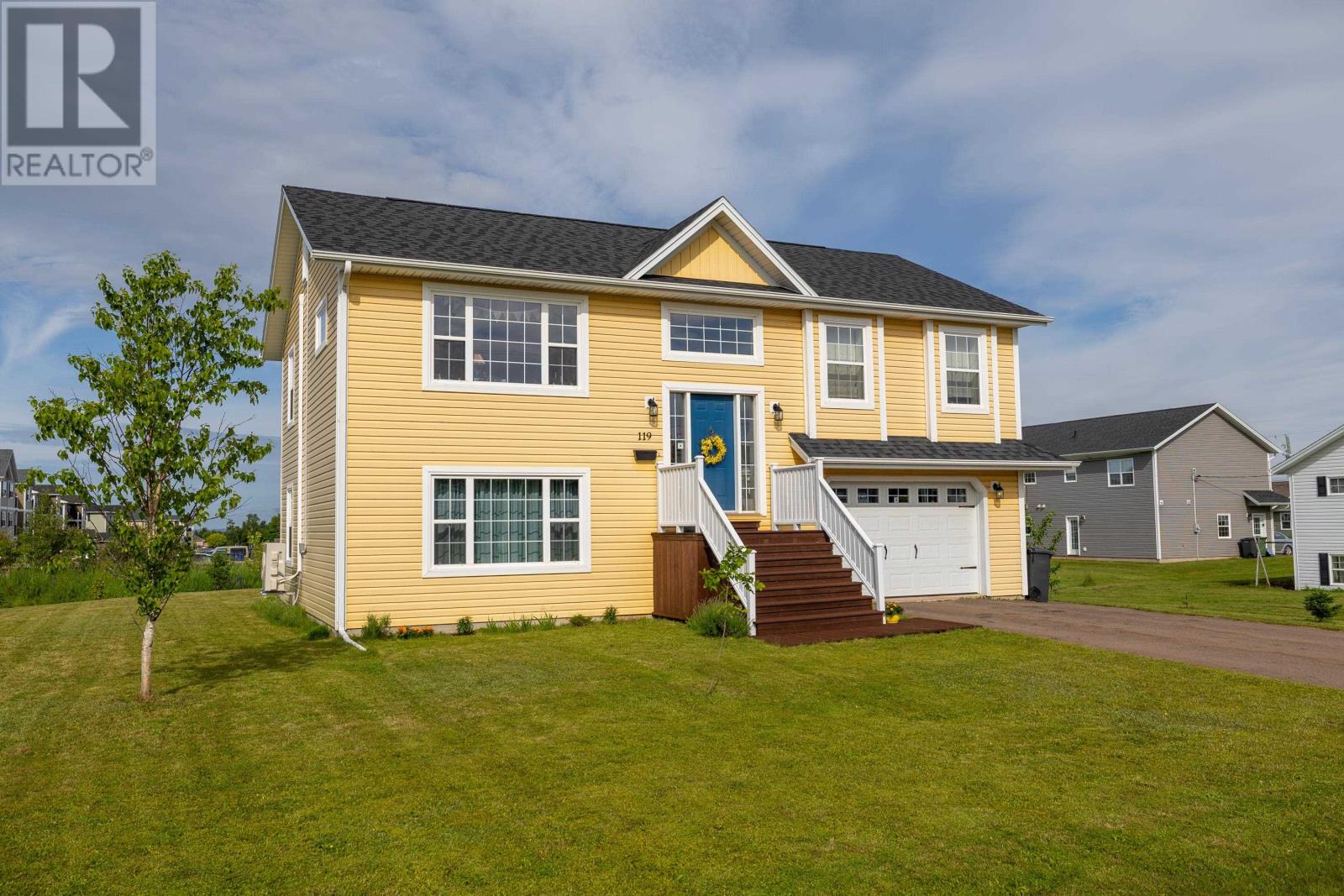 119 Squire Lane - 1