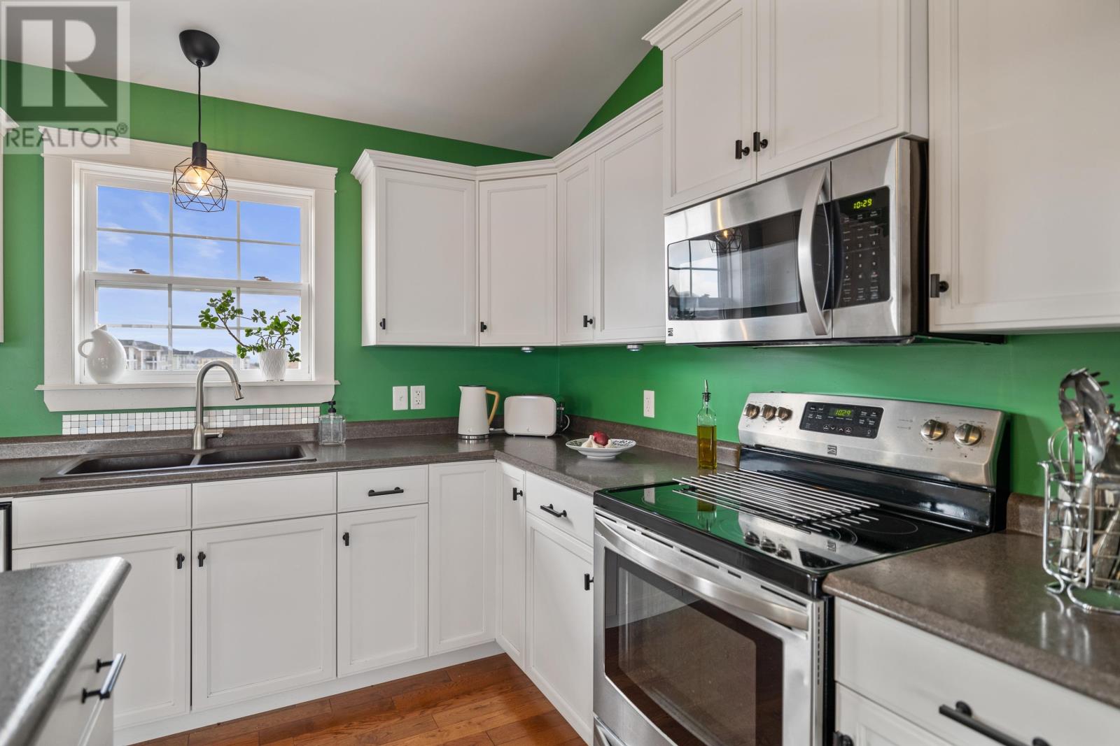 119 Squire Lane - 12