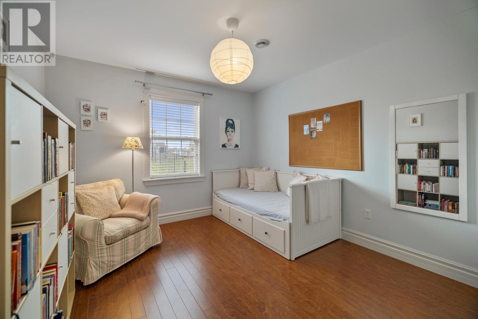 119 Squire Lane - 32