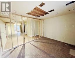 817 Cosburn Avenue, Toronto, ON M4C2V9 Photo 42