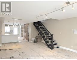 Bedroom - 817 Cosburn Avenue, Toronto, ON M4C2V9 Photo 8