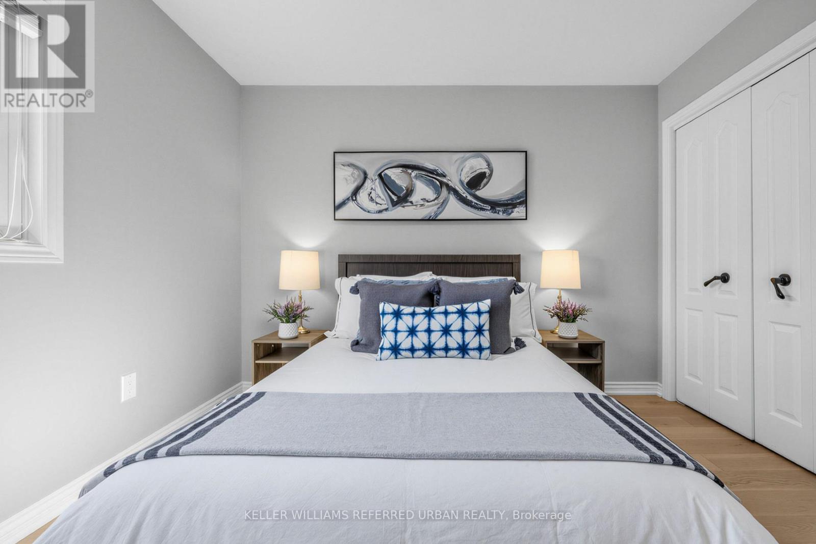 350 PICKERING CRESCENT - 25