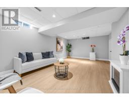 350 Pickering Crescent, Newmarket, ON L3Y8G7 Photo 31