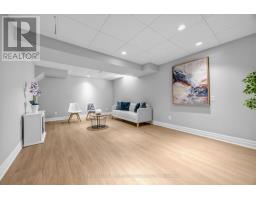 350 Pickering Crescent, Newmarket, ON L3Y8G7 Photo 28