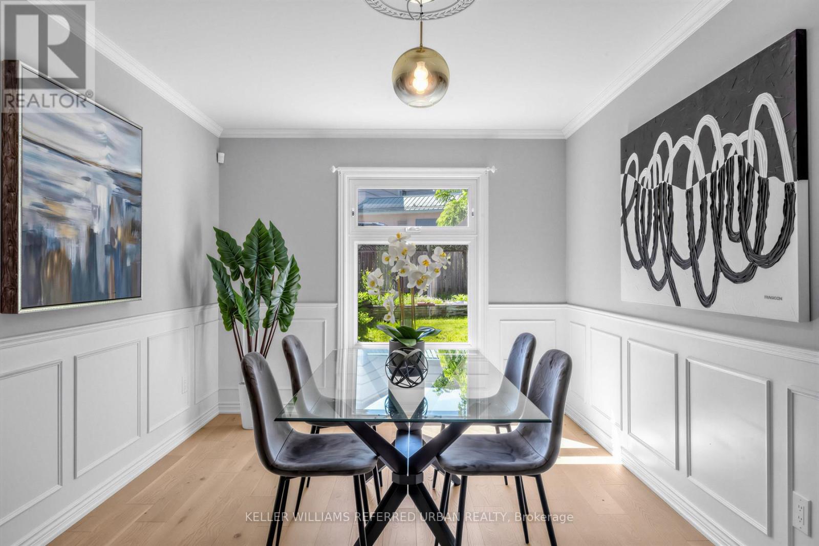 350 PICKERING CRESCENT - 8