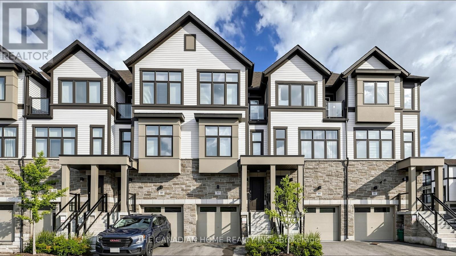 363 OKANAGAN PATH - 1