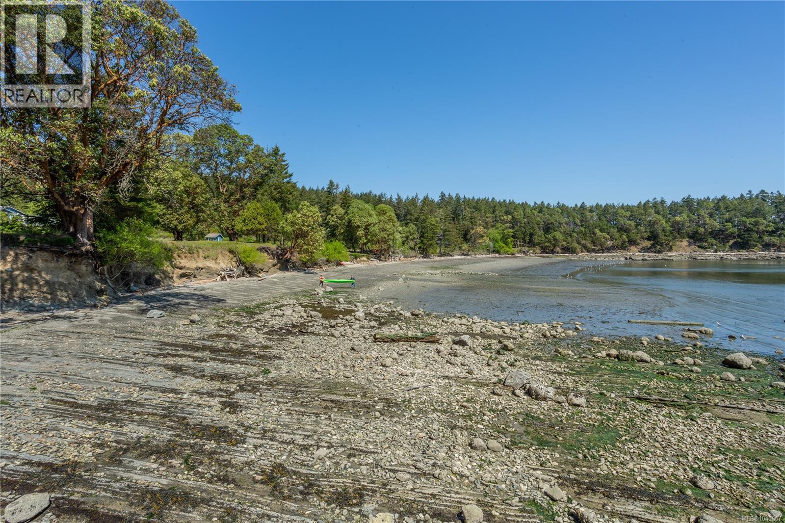 #13 494 Arbutus Dr - Image 14