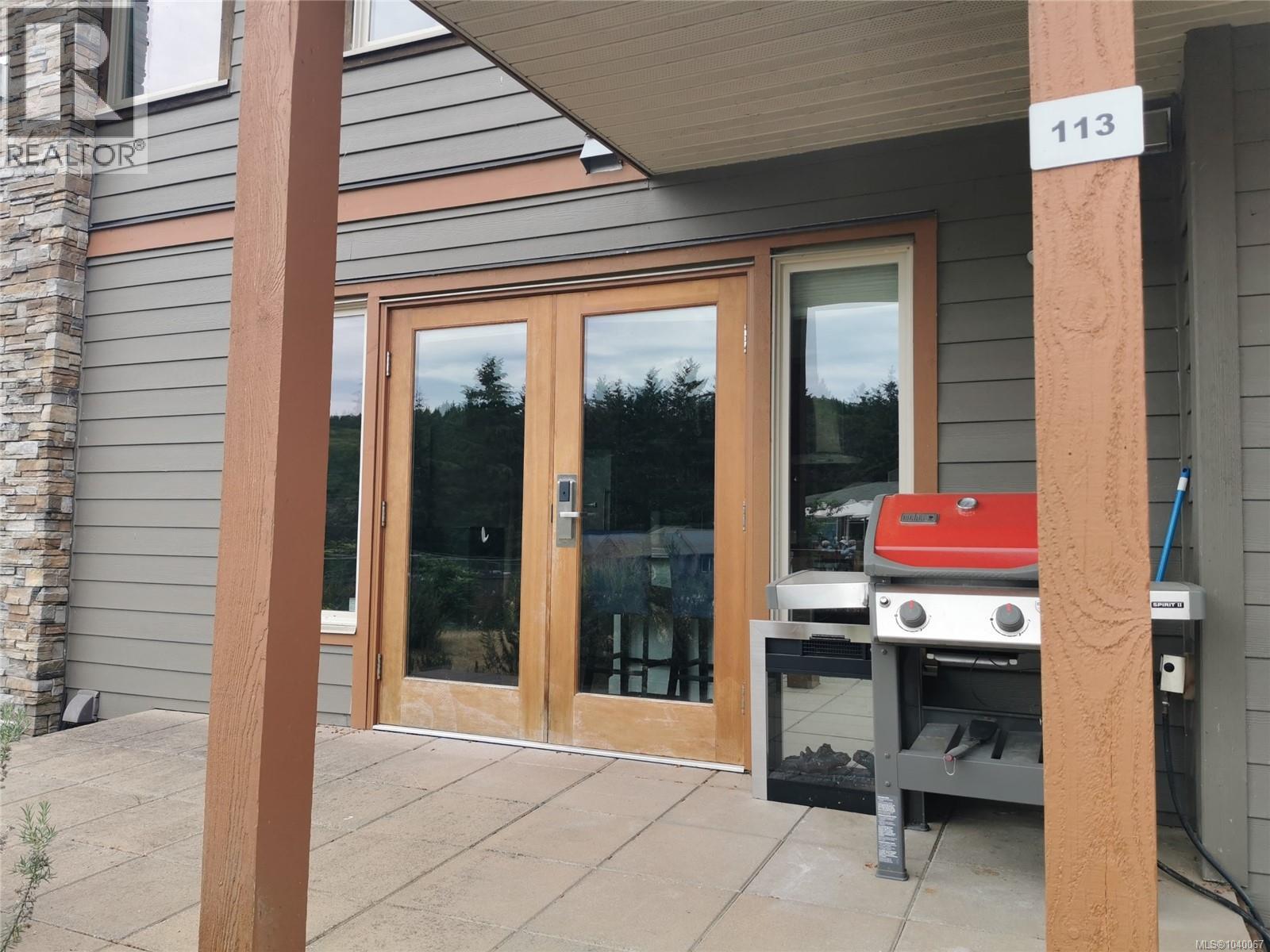 #13 494 Arbutus Dr - 3