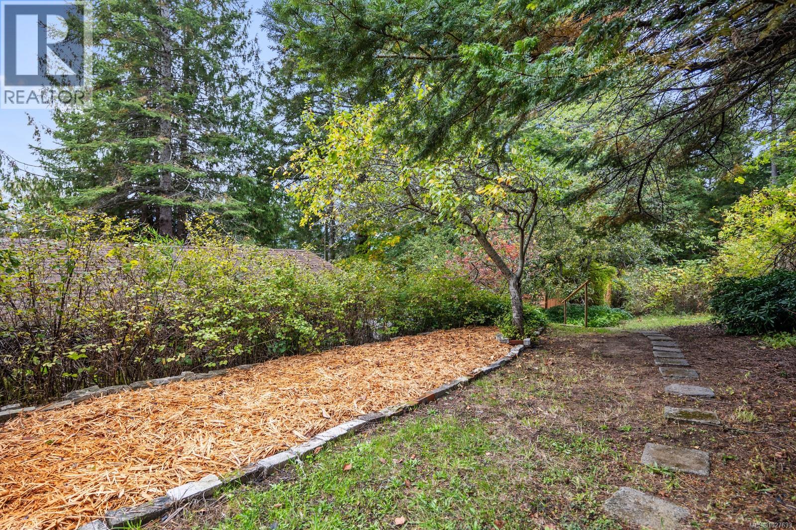 3296 Denman Rd - 42
