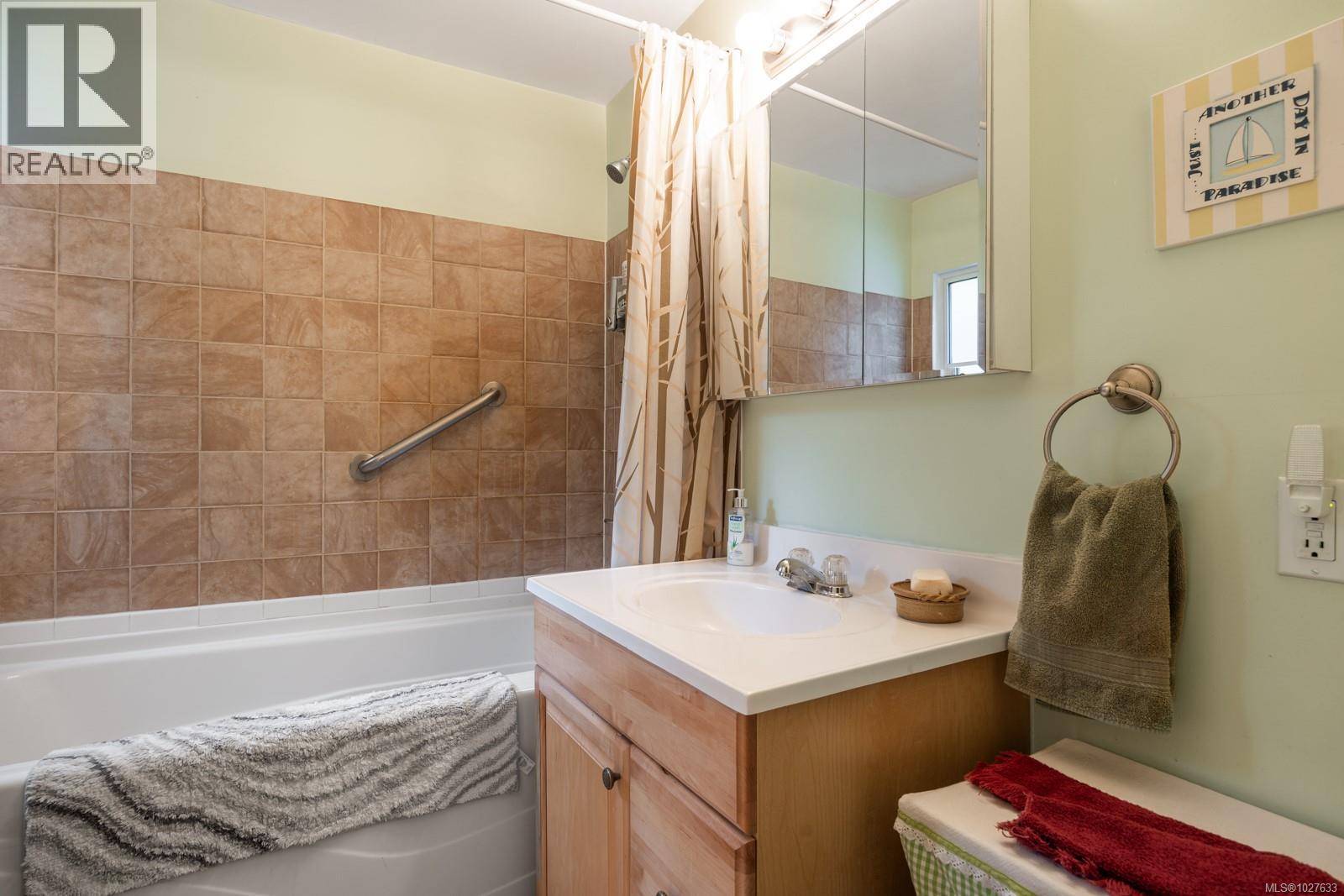 3296 Denman Rd - 18