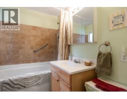 3296 Denman Rd, Denman Island, BC V0R1T0 Photo 18