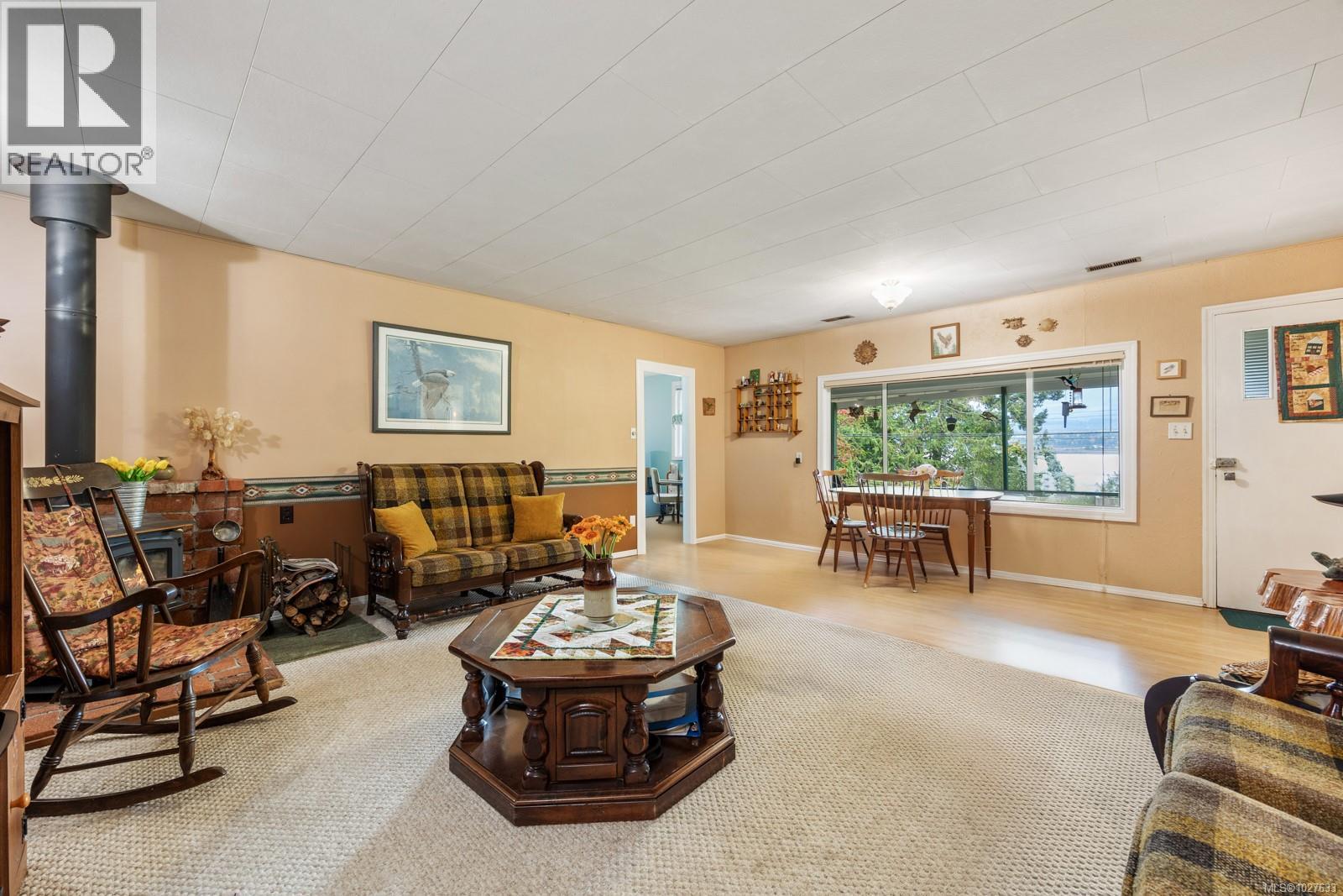 3296 Denman Rd - 9