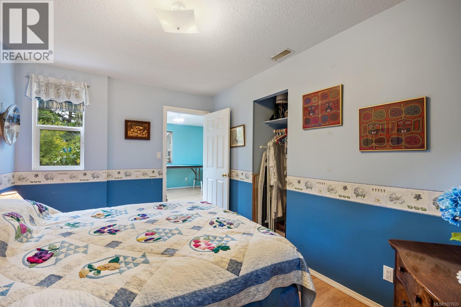 3296 Denman Rd - 22