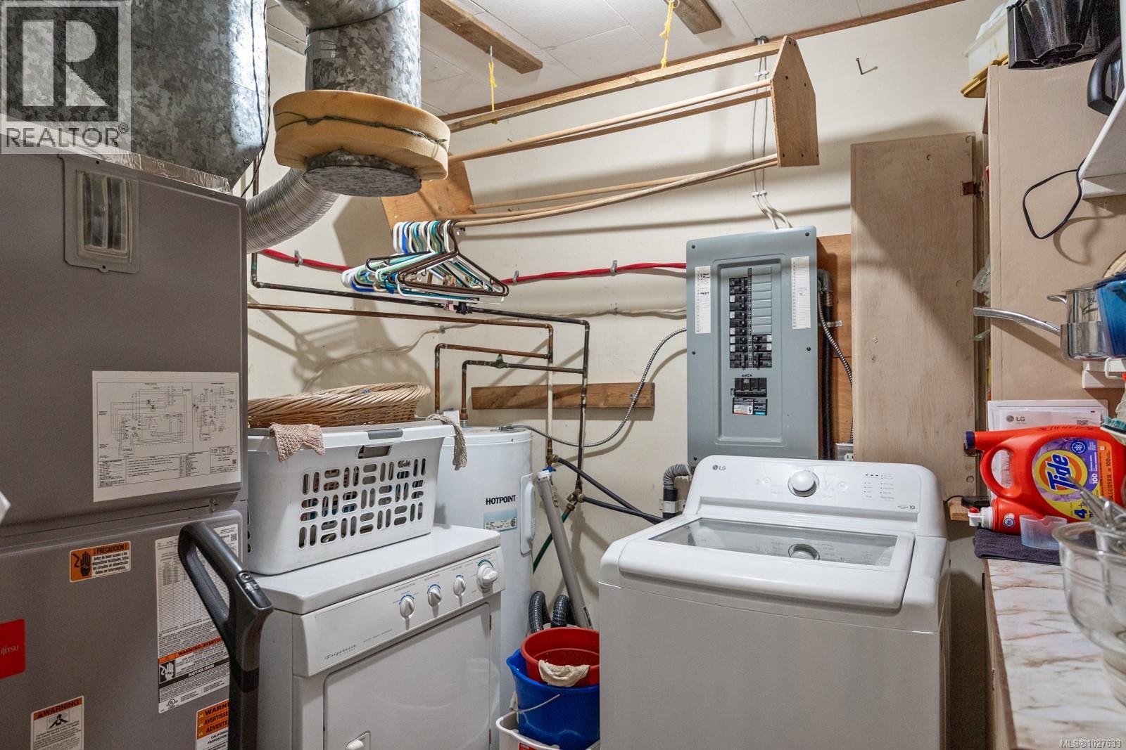 3296 Denman Rd - 27