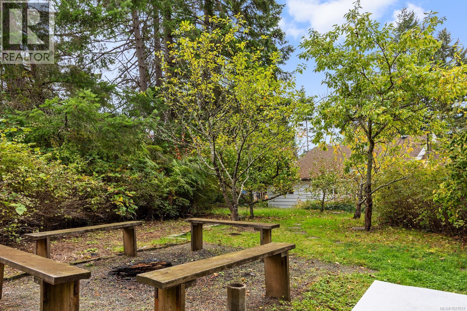 3296 Denman Rd - 44