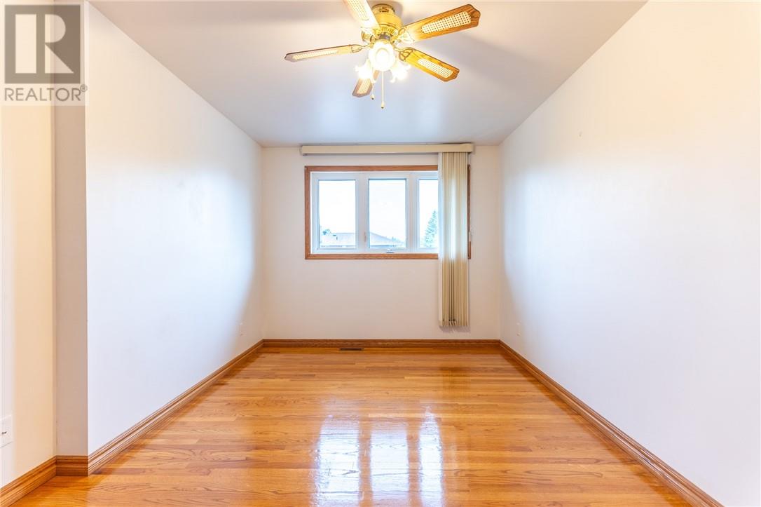 371 Moonrock Avenue - 27