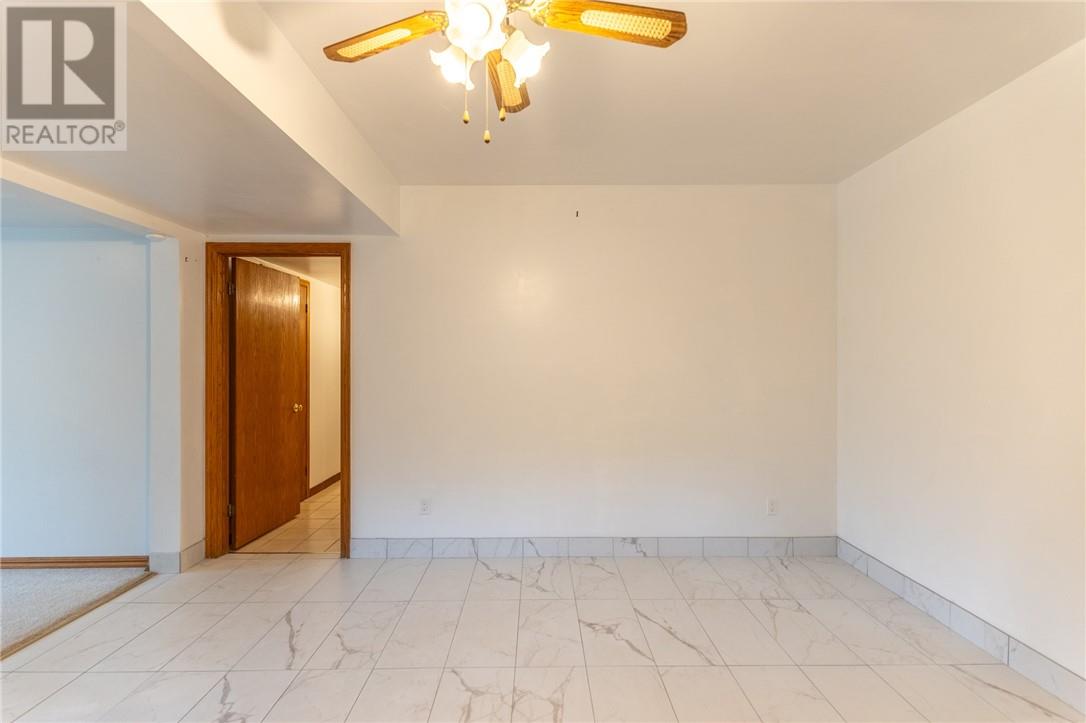 371 Moonrock Avenue - 42