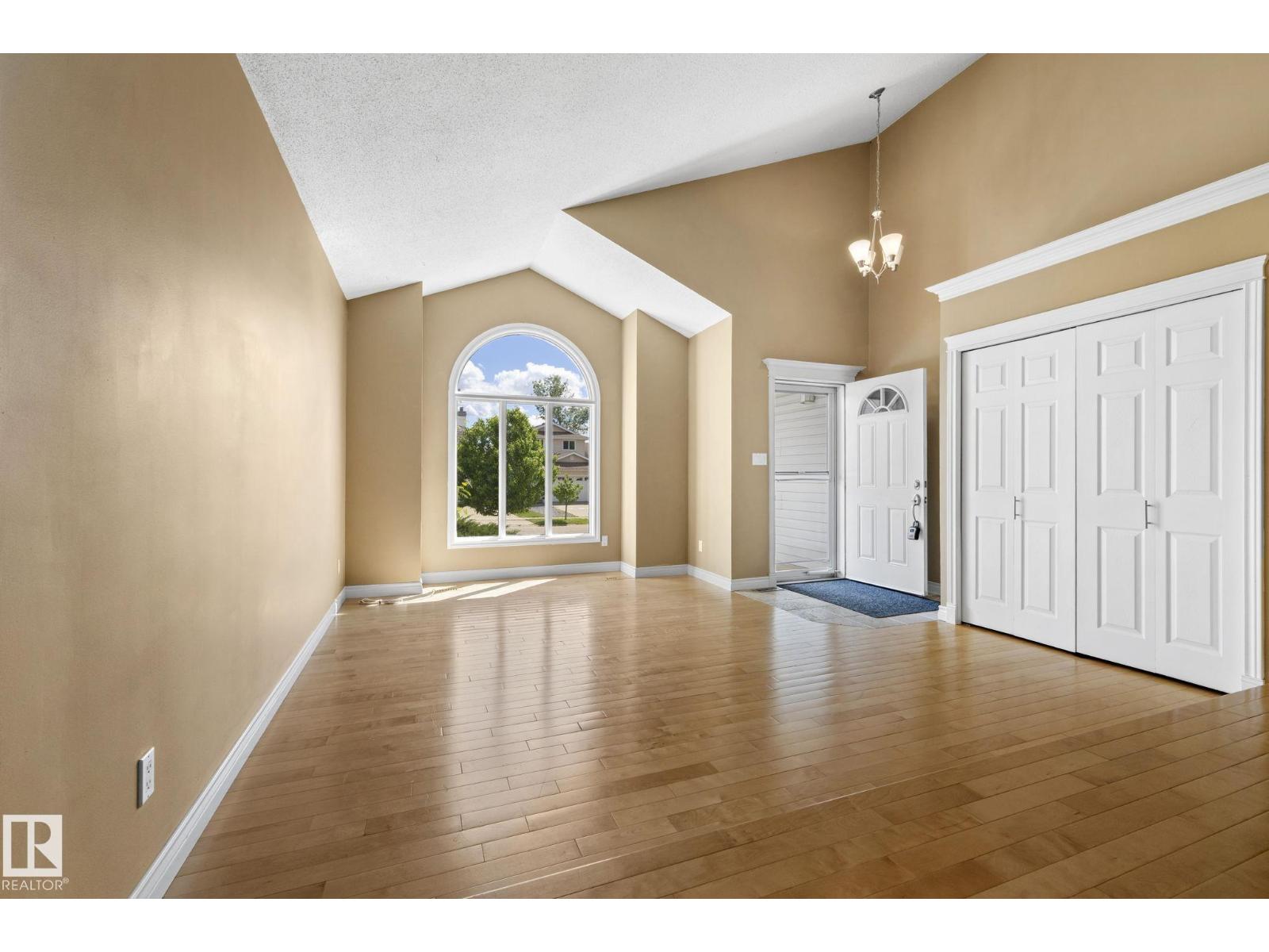 28 HARROLD PL - 11