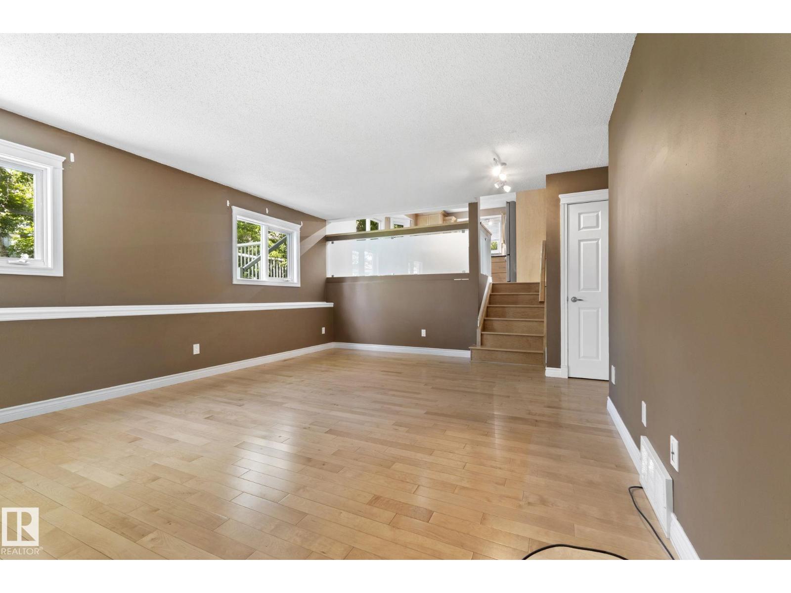 28 HARROLD PL - 38