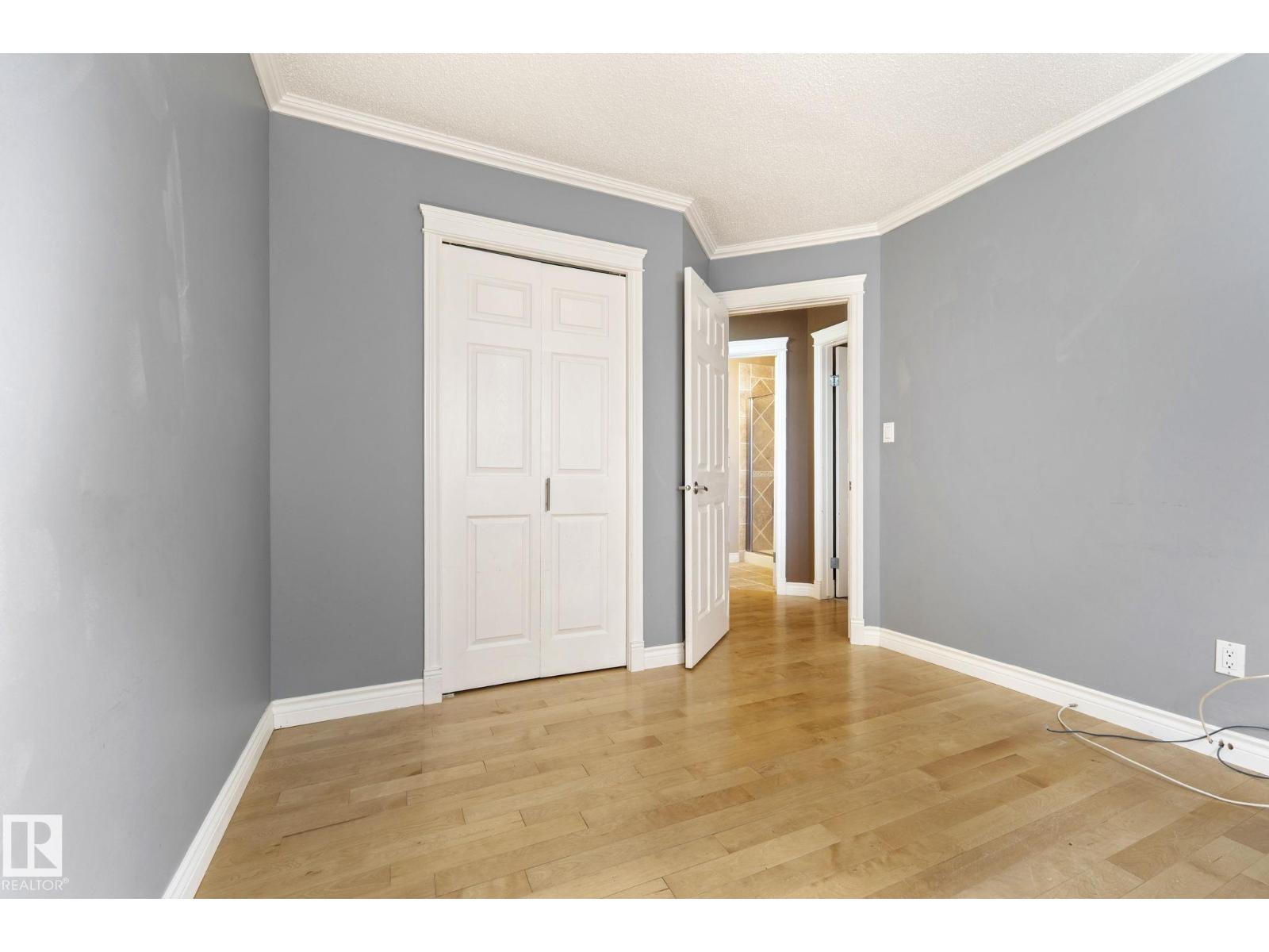 28 HARROLD PL - 42