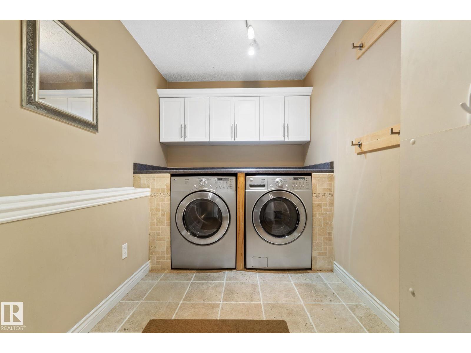 28 HARROLD PL - 43