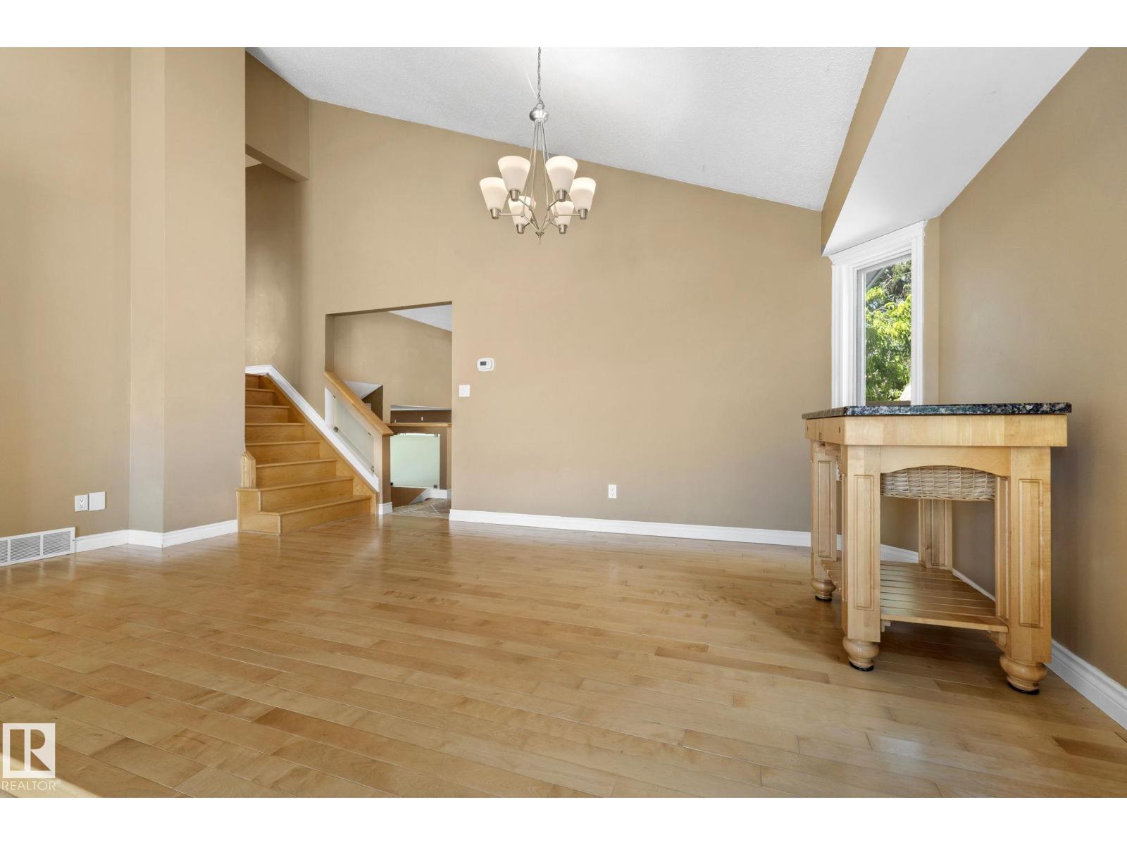 28 HARROLD PL - 6